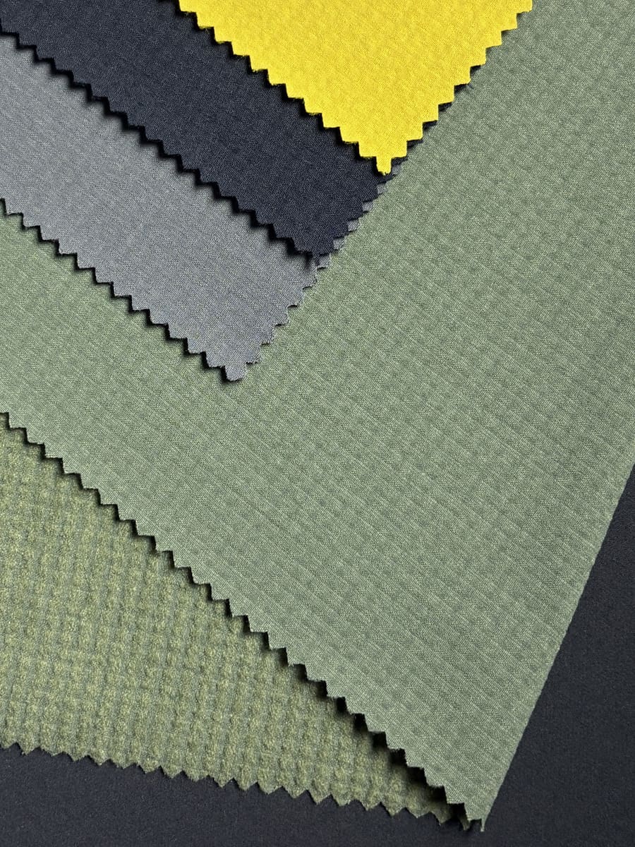 YK3092 Mini-Grid StoneWoven Fleece